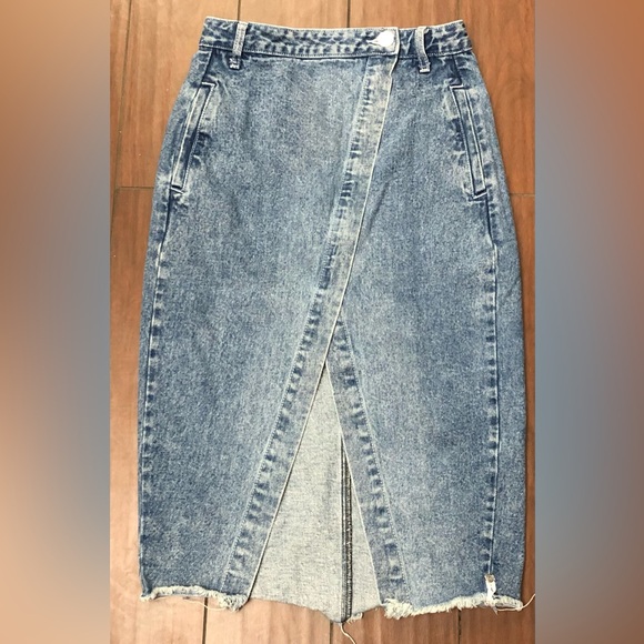 One Teaspoon Dresses & Skirts - One Teaspoon Blue Denim Society Skirt